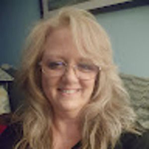 Meet your Posher, Deborah